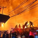 Kebakaran melanda kawasan pertokoan Pasar Sungai Duri Bengkayang